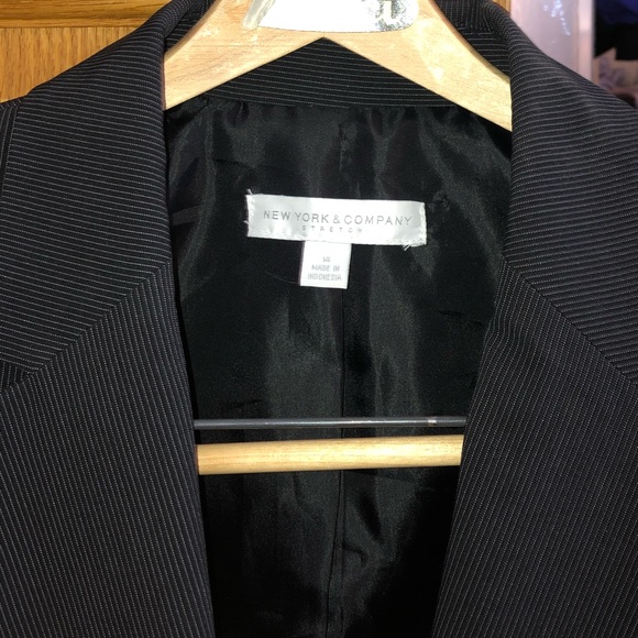Suit coat - Picture 3 of 7